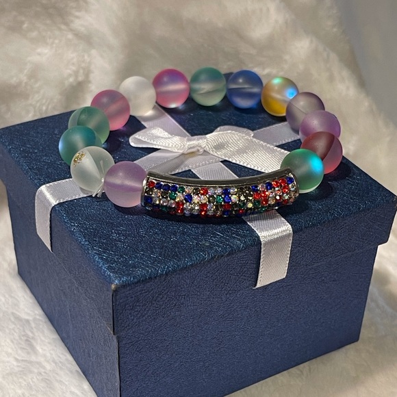 Swarovski Crystal NWOT Beaded “Ombré” Stretch Bracelet - Picture 2 of 3